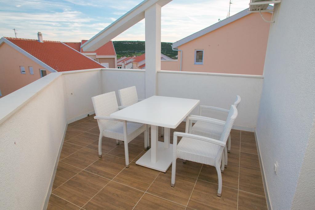 Orange Apartments Novalja Extérieur photo