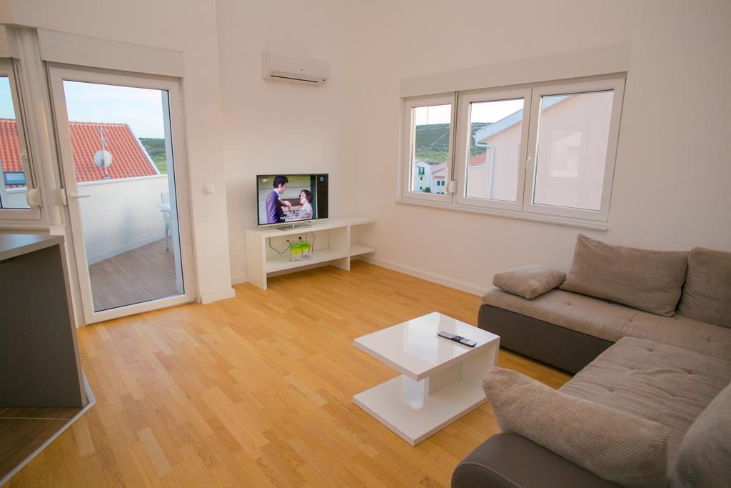 Orange Apartments Novalja Extérieur photo