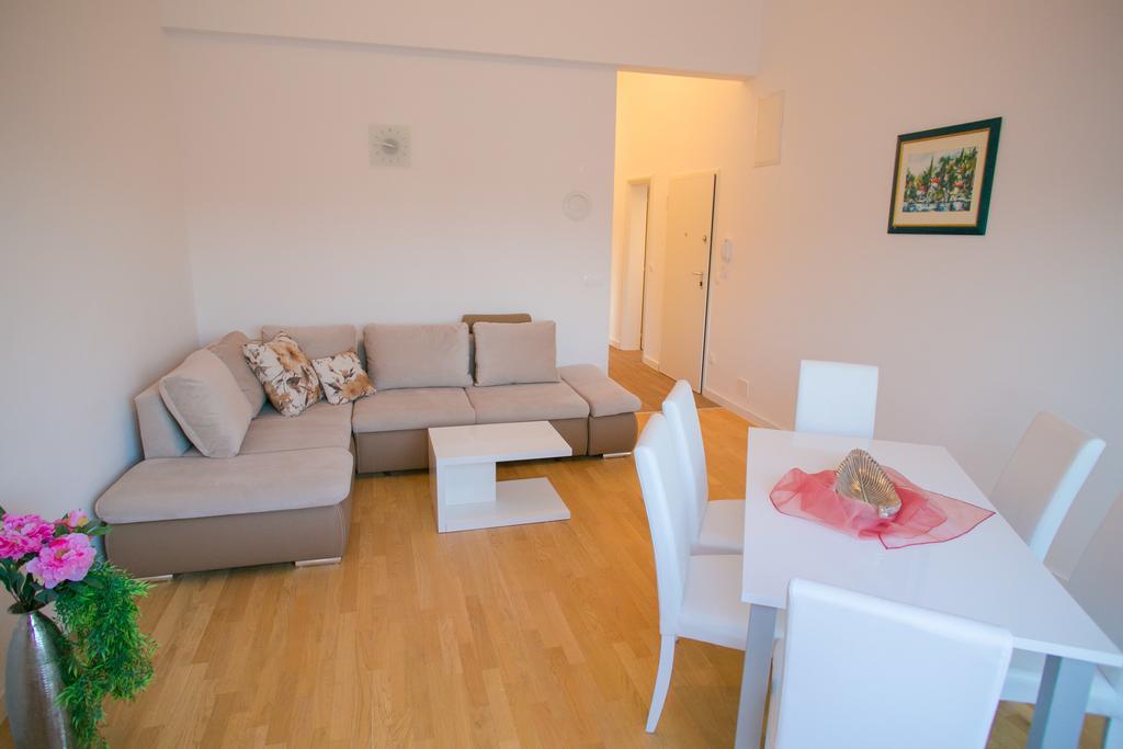 Orange Apartments Novalja Extérieur photo