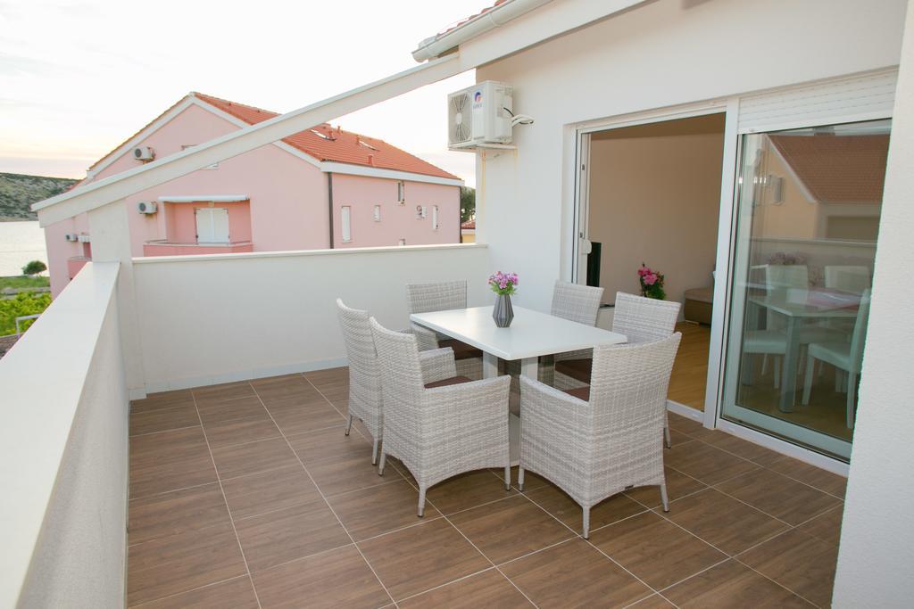 Orange Apartments Novalja Extérieur photo
