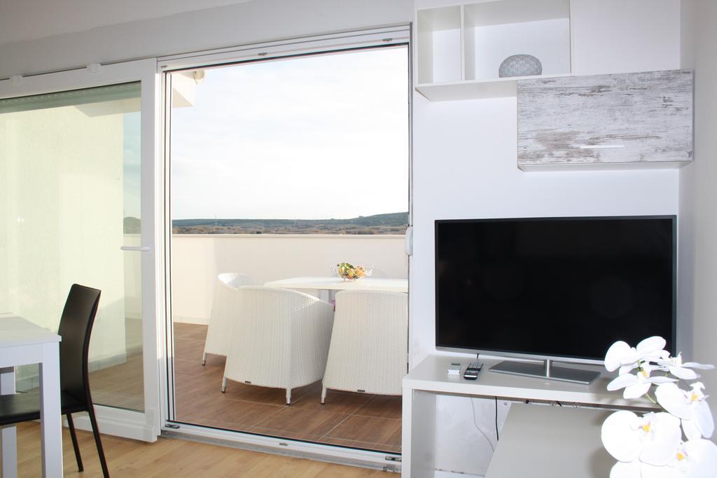 Orange Apartments Novalja Extérieur photo