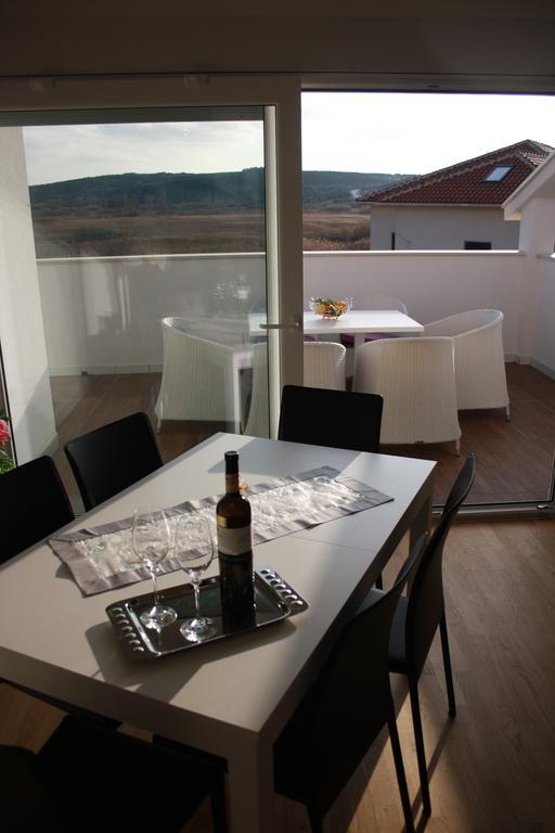 Orange Apartments Novalja Extérieur photo